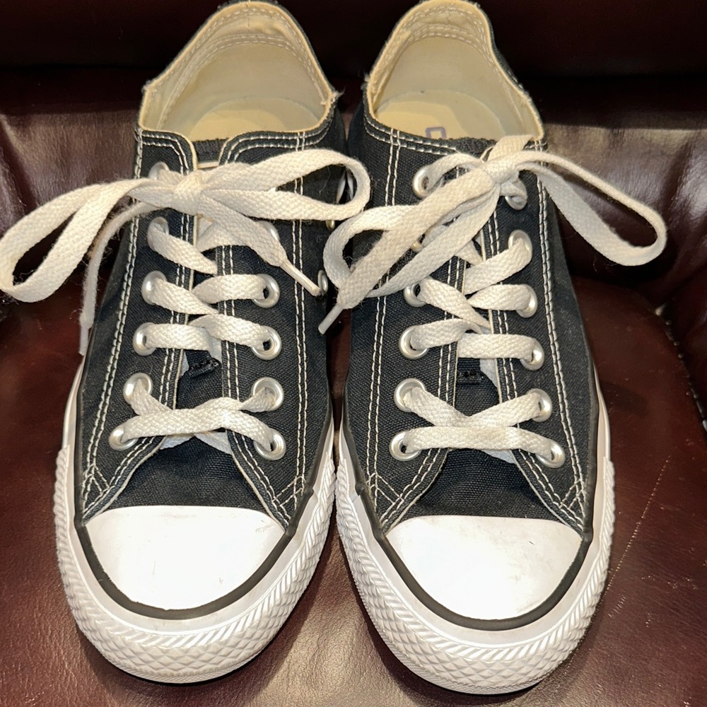 Black Low Top Converse All Stars